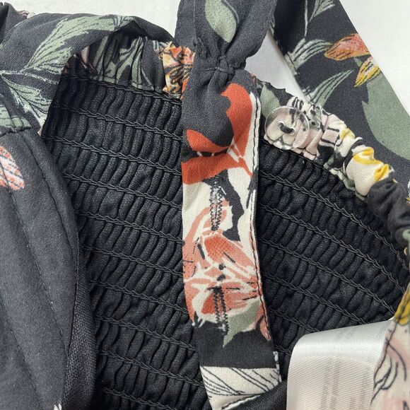 B.O.G. Collective Band Of Gypsies Black Floral Smocked Halter Size XS Quilted - Picture 4 of 6